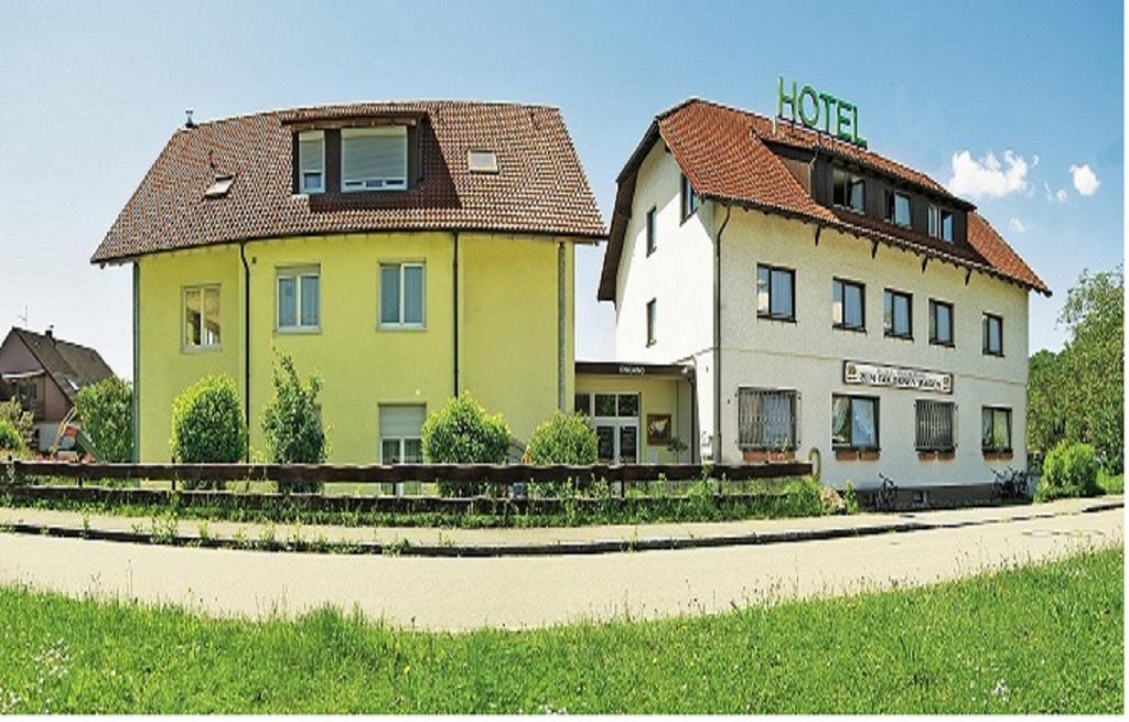 Hotel Zum Goldenen Wagen Maulburg Екстер'єр фото