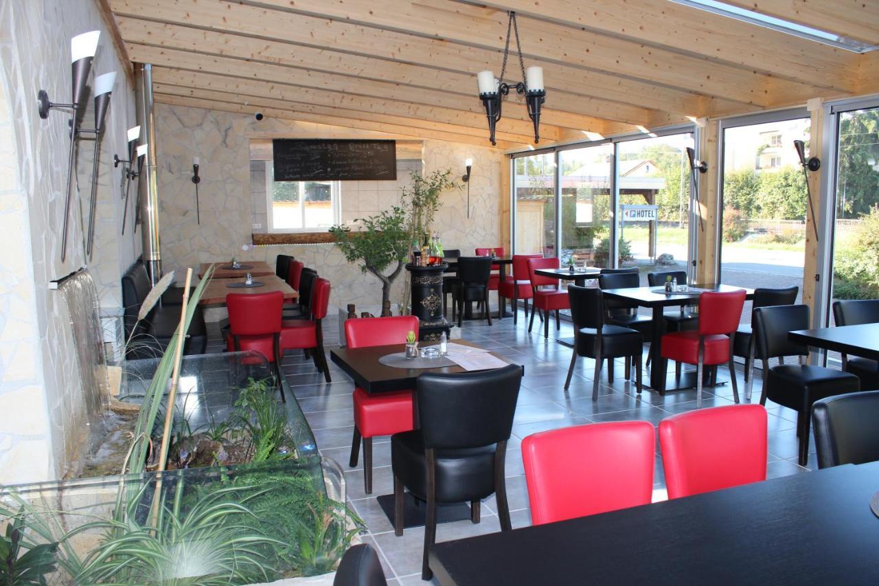 Hotel Zum Goldenen Wagen Maulburg Екстер'єр фото